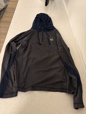 UConn Huskies Hooded Sweatshirt Womens Medium Colosseum Gray Blue Mesh Details
